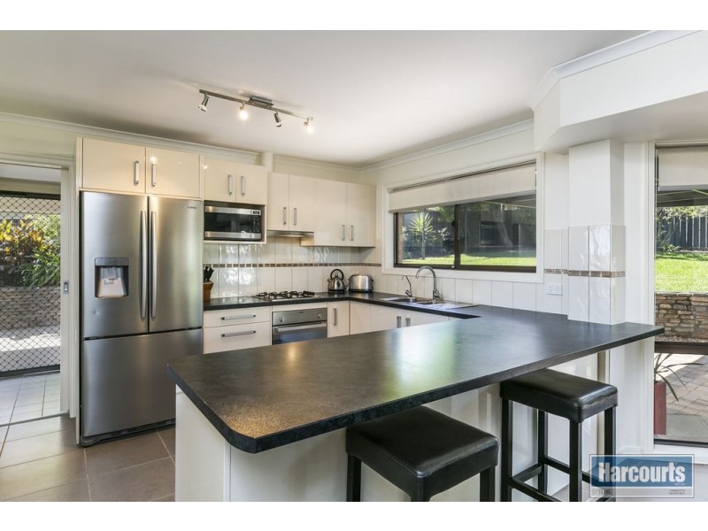 12 Genoa Court, Hallett Cove SA 5158