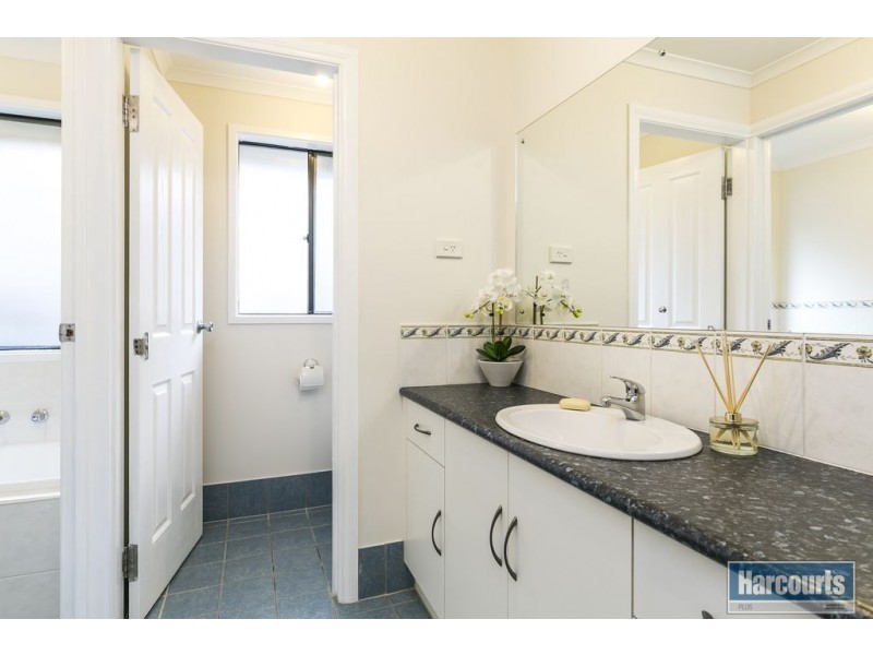 3 Middle Gully Avenue, Sheidow Park SA 5158