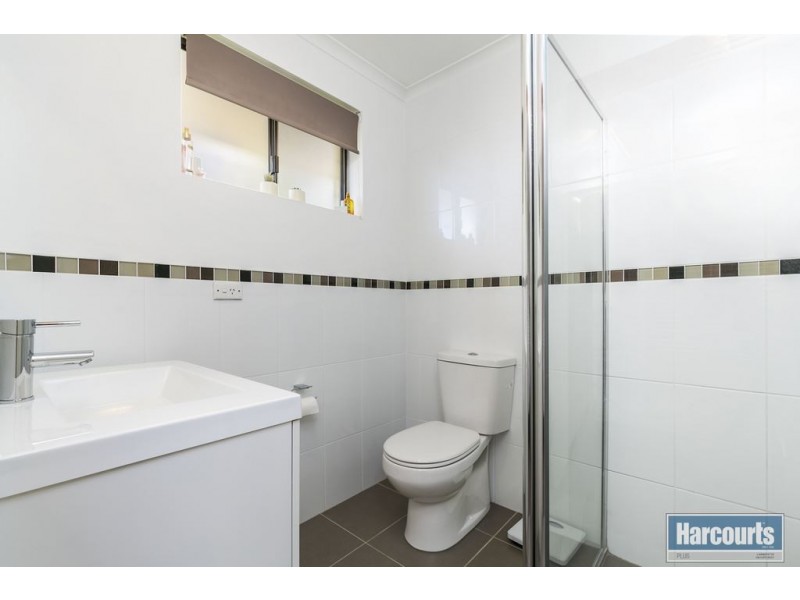 13 Farming Crescent, Hallett Cove SA 5158