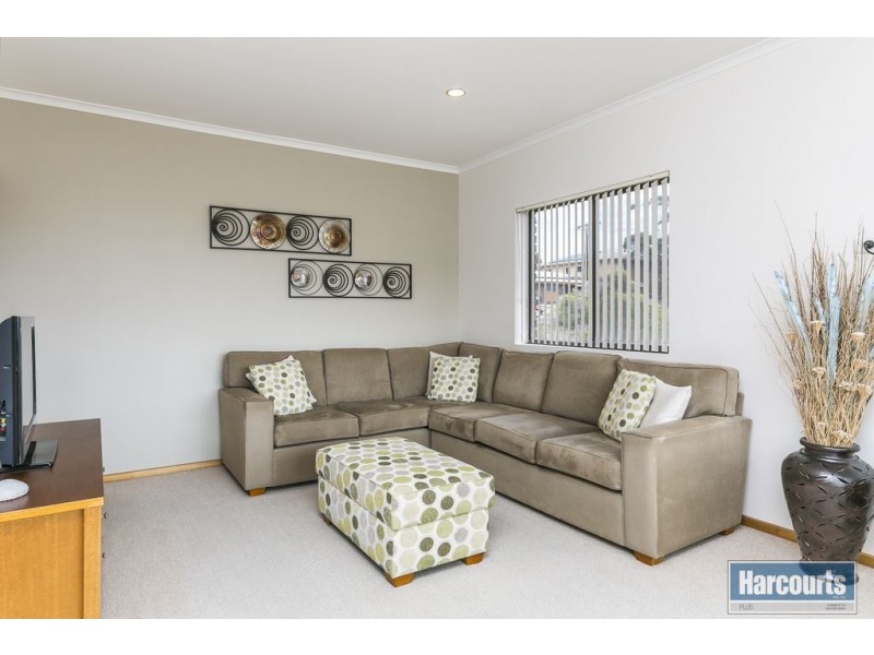 24 Pindee Street, Hallett Cove SA 5158