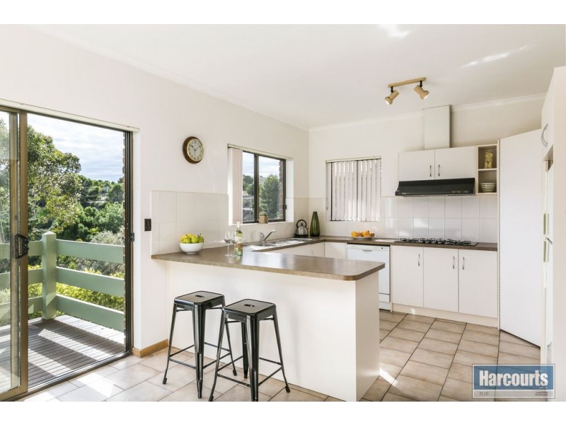 24 Pindee Street, Hallett Cove SA 5158