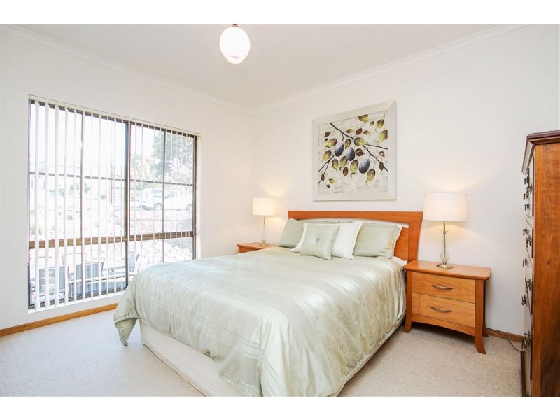 24 Pindee Street, Hallett Cove SA 5158