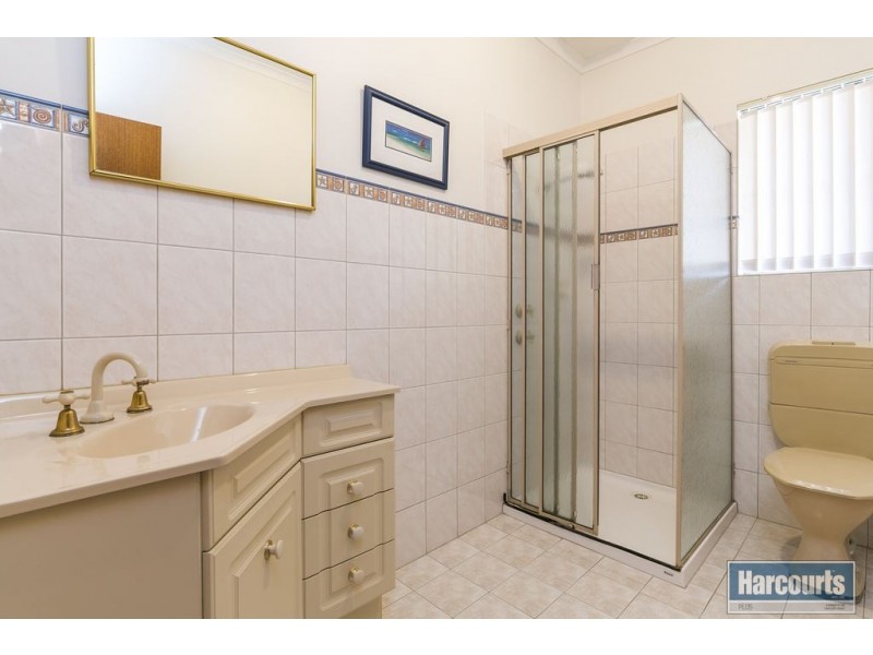 24 Pindee Street, Hallett Cove SA 5158