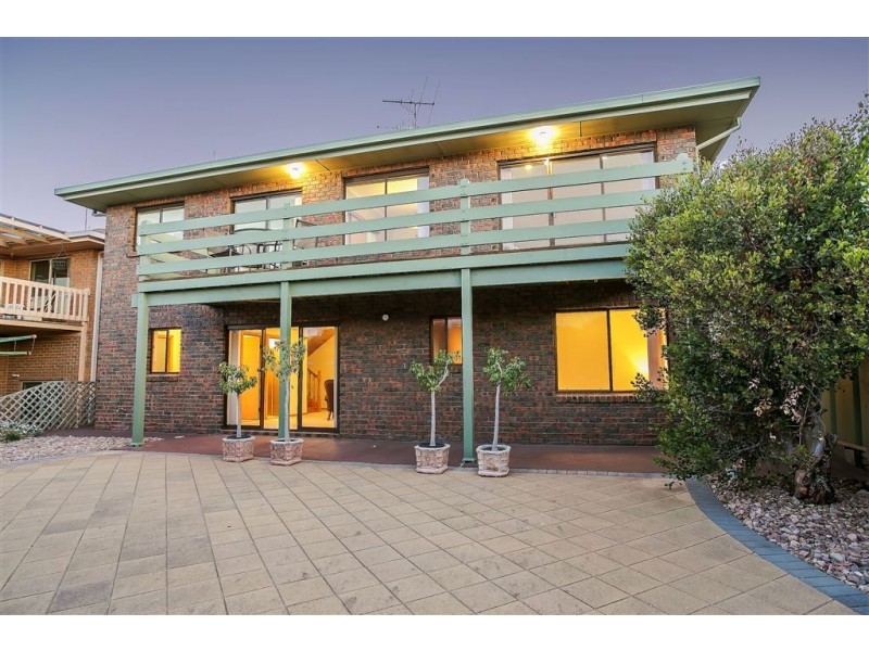 24 Pindee Street, Hallett Cove SA 5158