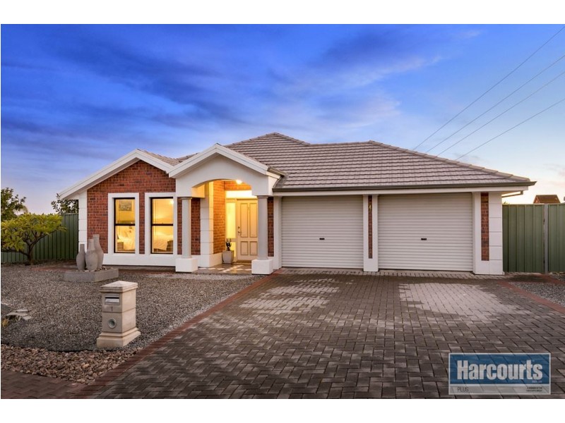1 Nevarc Mews, Hallett Cove SA 5158