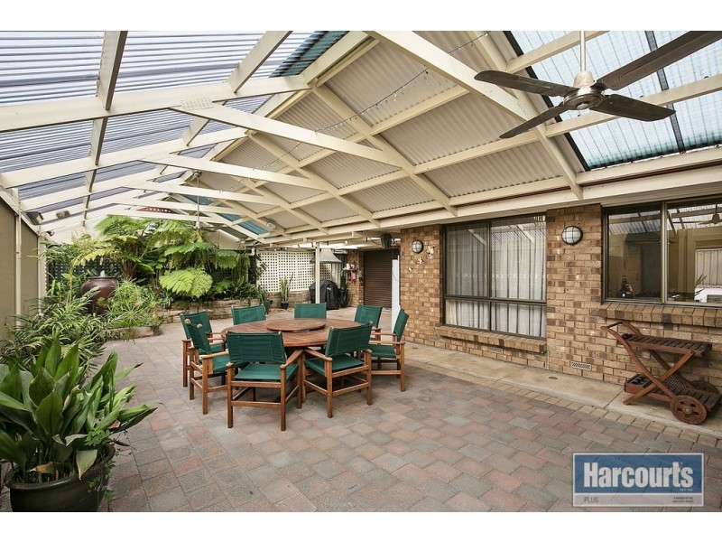 11 Crusade Court, Hallett Cove SA 5158
