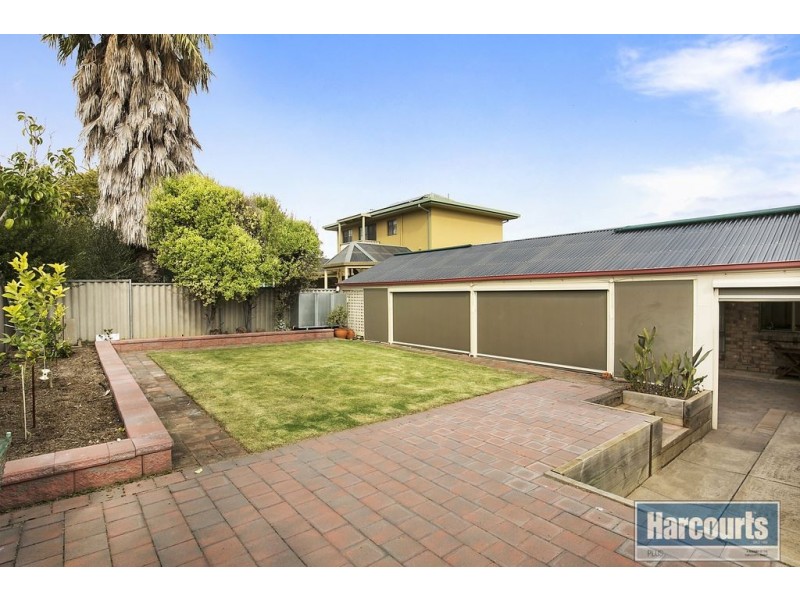 11 Crusade Court, Hallett Cove SA 5158