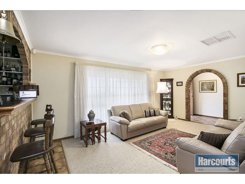 11 Crusade Court, Hallett Cove SA 5158