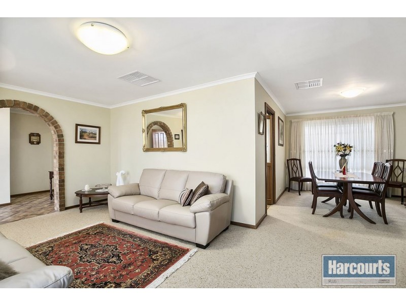 11 Crusade Court, Hallett Cove SA 5158