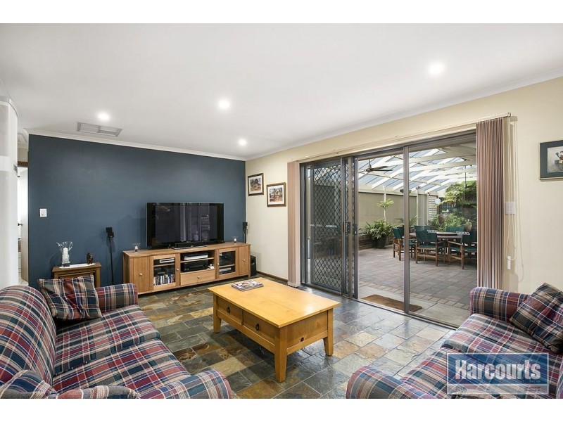 11 Crusade Court, Hallett Cove SA 5158
