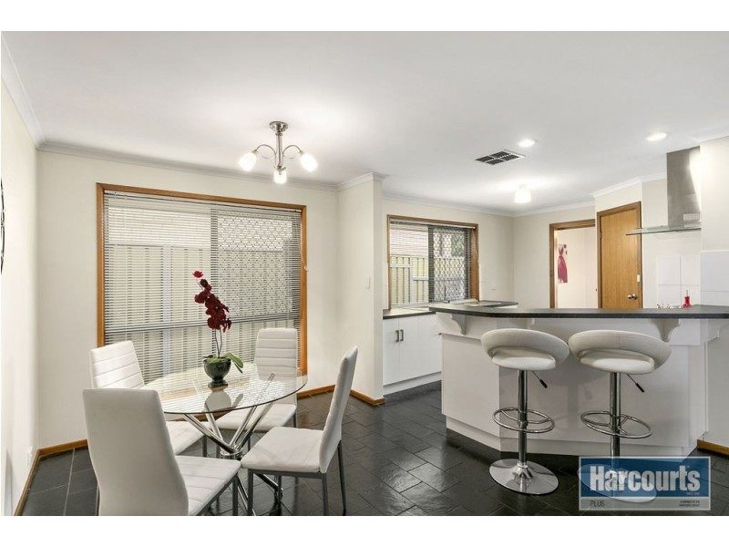 3 Eloise Avenue, Hallett Cove SA 5158