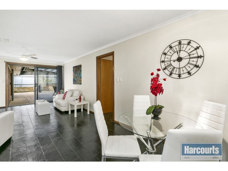 3 Eloise Avenue, Hallett Cove SA 5158