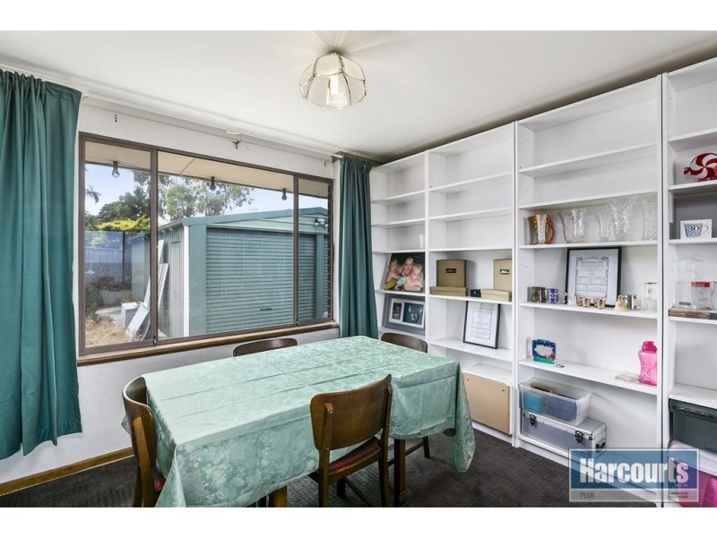 16 Arafura Court, Hallett Cove SA 5158