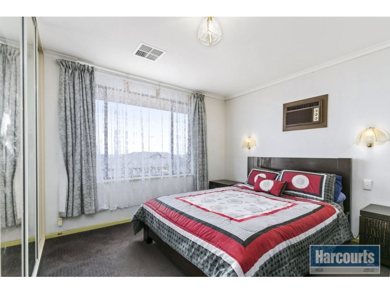 16 Arafura Court, Hallett Cove SA 5158