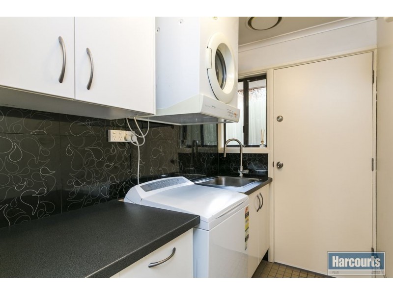 13 Lyons Circuit, Trott Park SA 5158