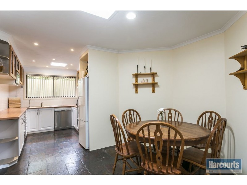 13 Lyons Circuit, Trott Park SA 5158