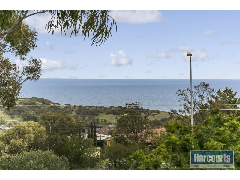 10 Weerab Drive, Hallett Cove SA 5158