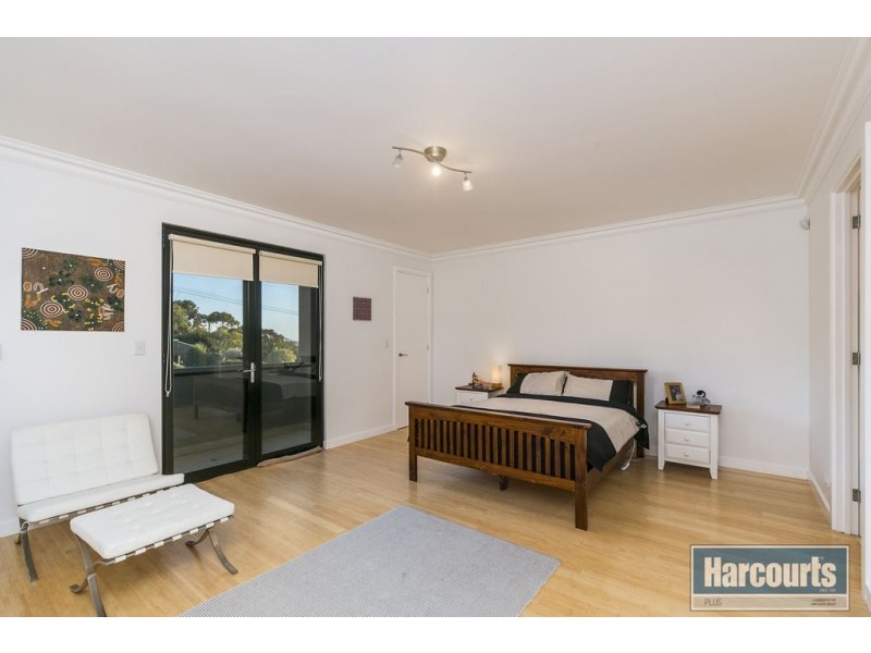 8A Wonggo Street, Hallett Cove SA 5158