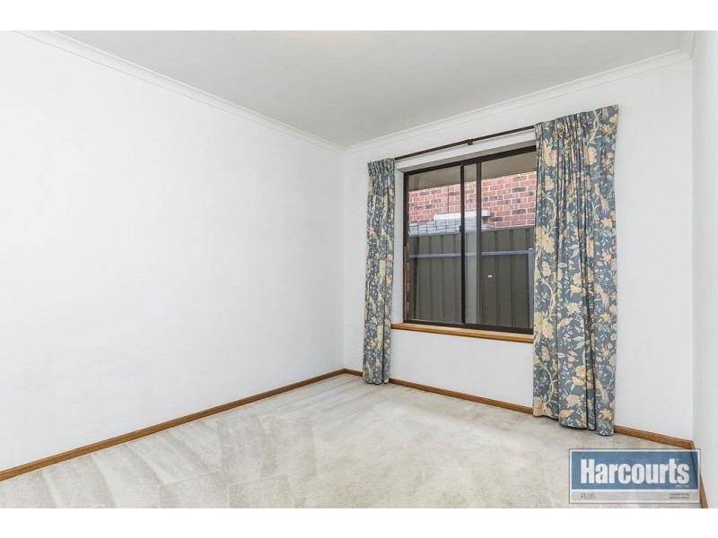 17 Tigress Drive, Hallett Cove SA 5158