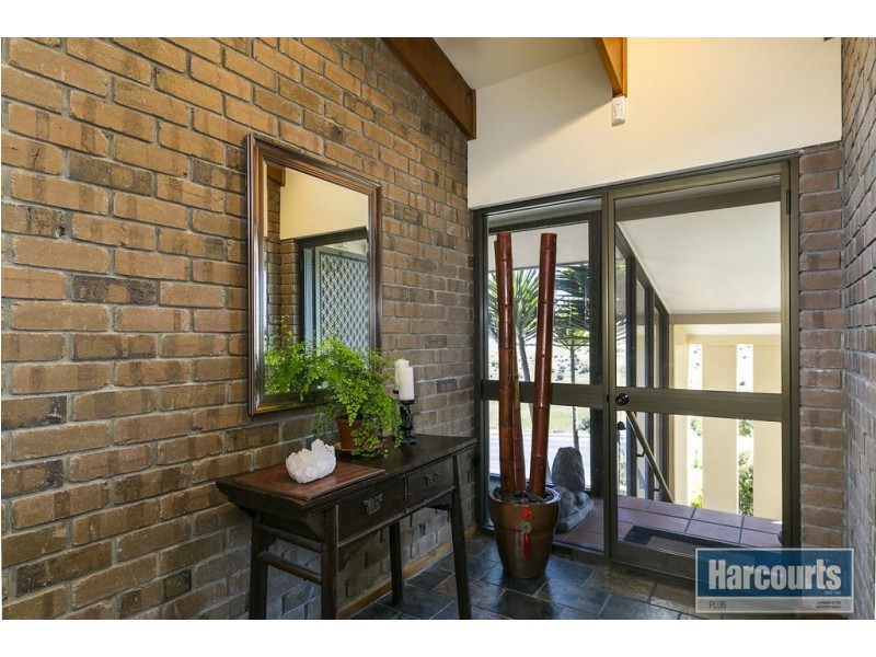 92 Perry Barr Road, Hallett Cove SA 5158