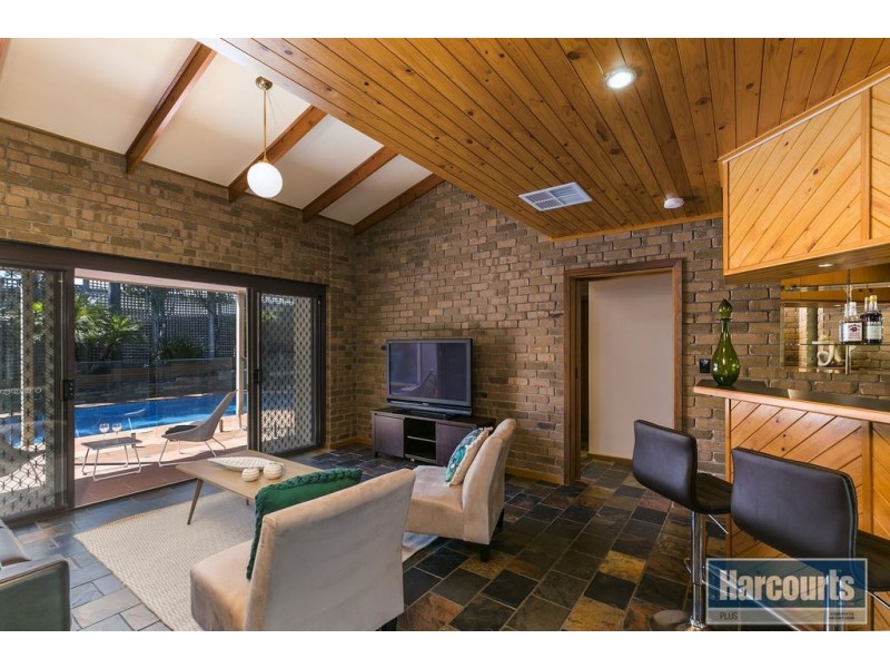 92 Perry Barr Road, Hallett Cove SA 5158