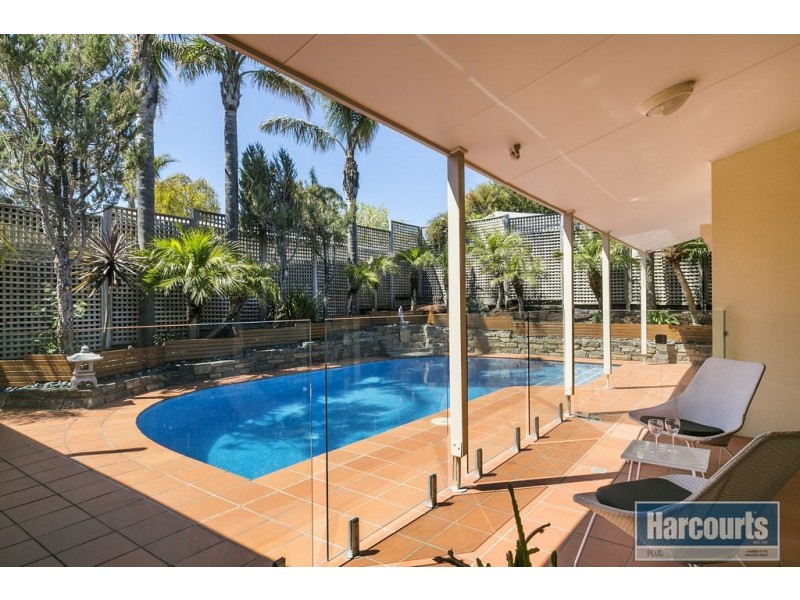 92 Perry Barr Road, Hallett Cove SA 5158
