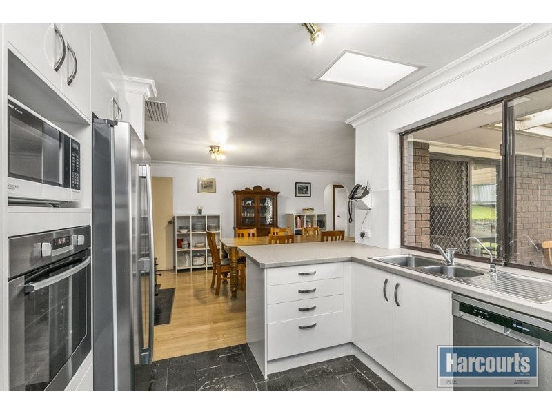 21 Woodswallow Drive, Happy Valley SA 5159