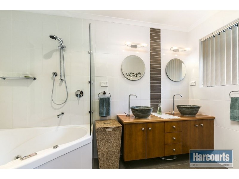 56 Capella Drive, Hallett Cove SA 5158