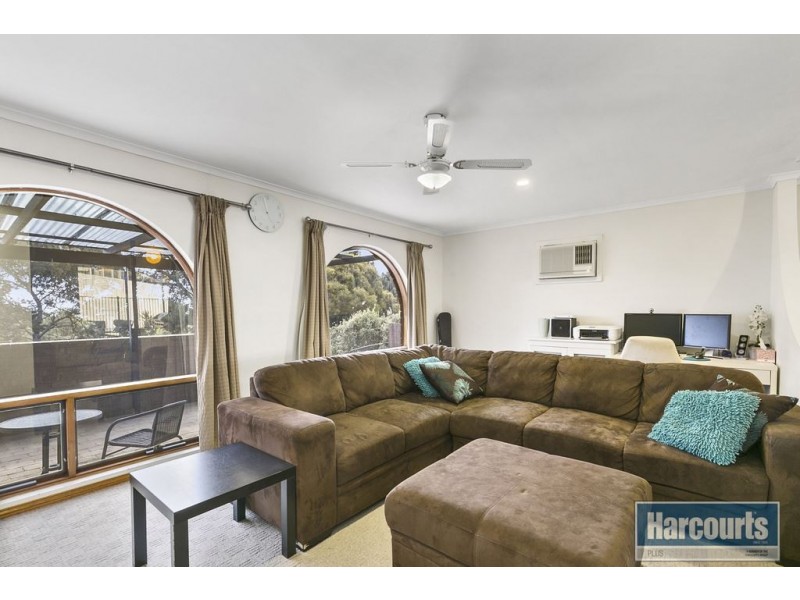3 Olivier Terrace, Hallett Cove SA 5158