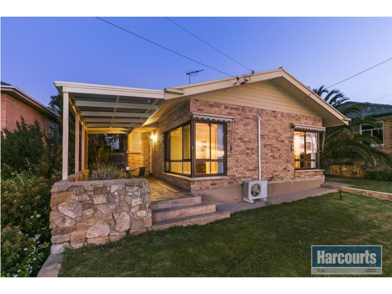 14 Angas Crescent, Marino SA 5049