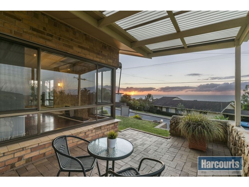 14 Angas Crescent, Marino SA 5049