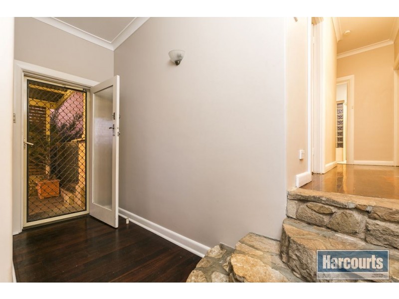 14 Angas Crescent, Marino SA 5049