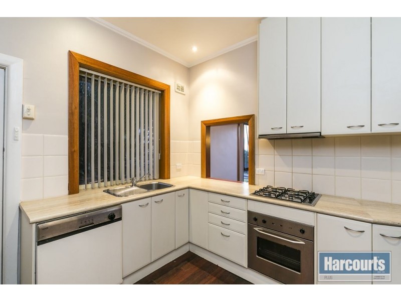 14 Angas Crescent, Marino SA 5049