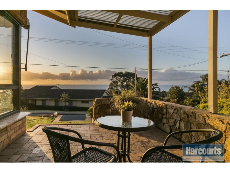 14 Angas Crescent, Marino SA 5049