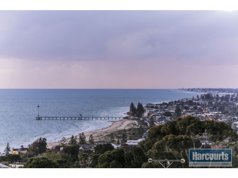 14 Angas Crescent, Marino SA 5049