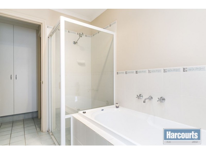 2 Erebus Glen, Hallett Cove SA 5158