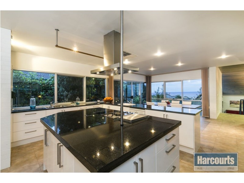 112 Perry Barr Road, Hallett Cove SA 5158
