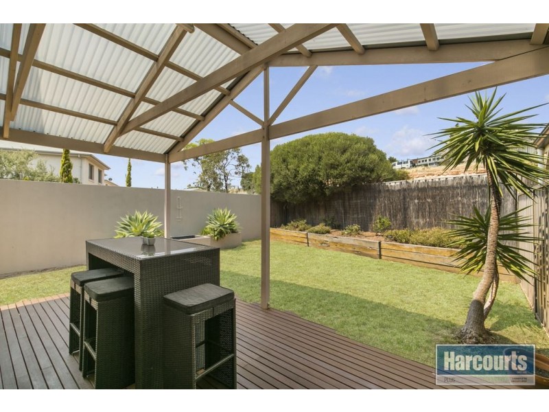 10 St Vincents Avenue, Hallett Cove SA 5158