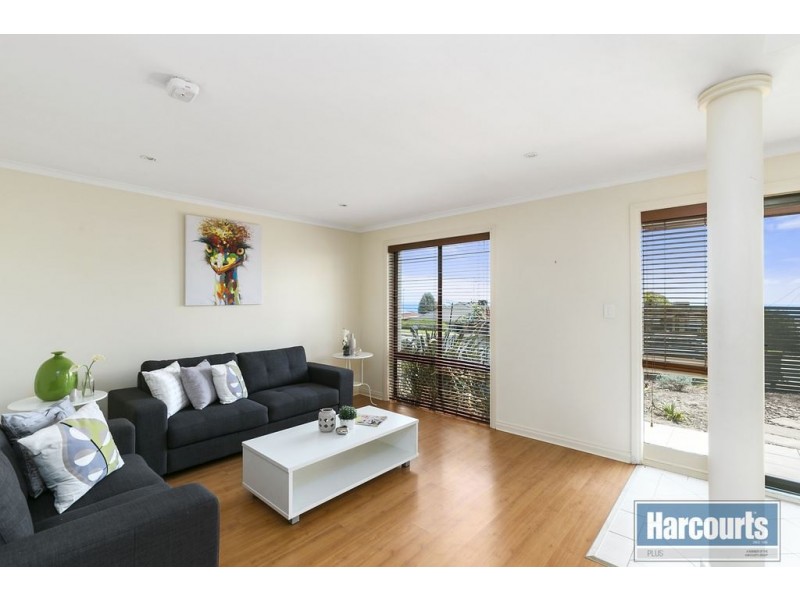 10 St Vincents Avenue, Hallett Cove SA 5158
