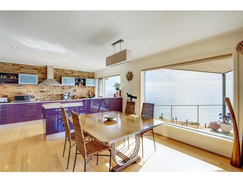 15 Murnada Street, Hallett Cove SA 5158