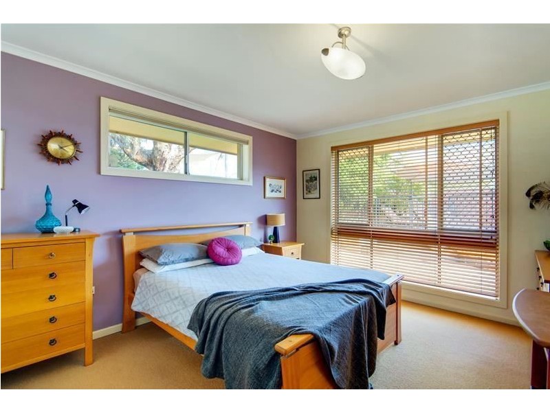 15 Murnada Street, Hallett Cove SA 5158