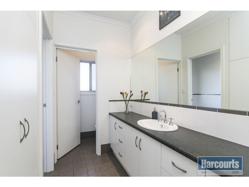 34 Coulter Street, Flagstaff Hill SA 5159