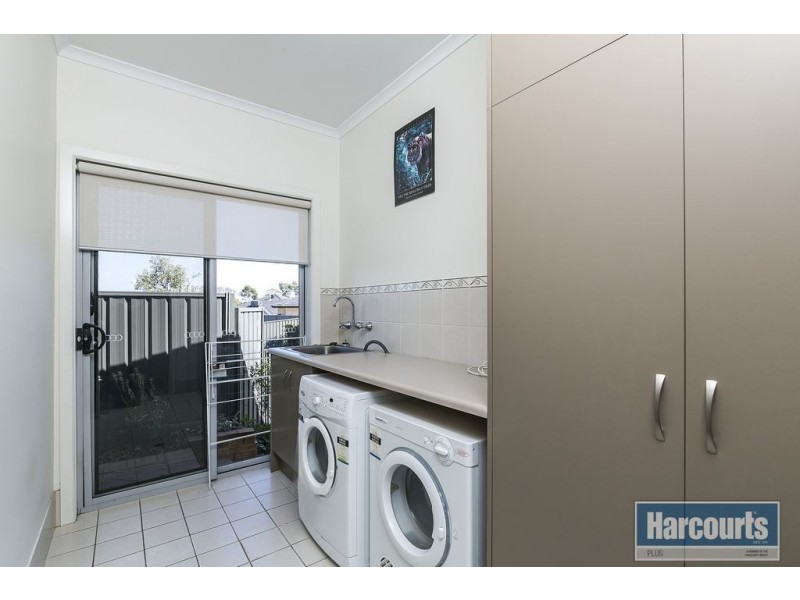 34 Coulter Street, Flagstaff Hill SA 5159