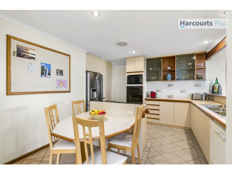 19 Yarromie Street, Hallett Cove SA 5158
