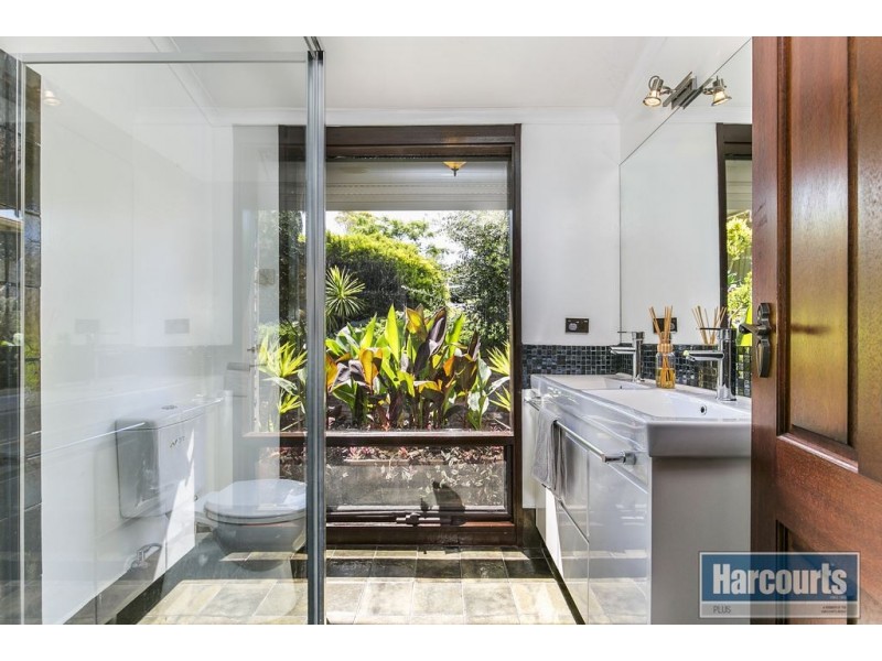 13 St Vincents Avenue, Hallett Cove SA 5158