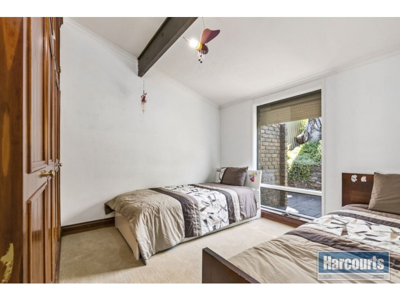 13 St Vincents Avenue, Hallett Cove SA 5158