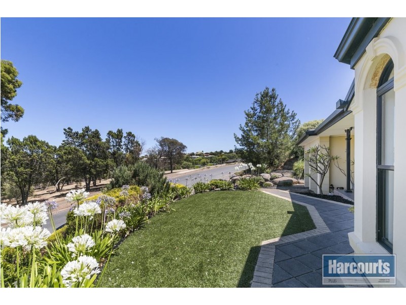 79 Ragamuffin Drive, Hallett Cove SA 5158