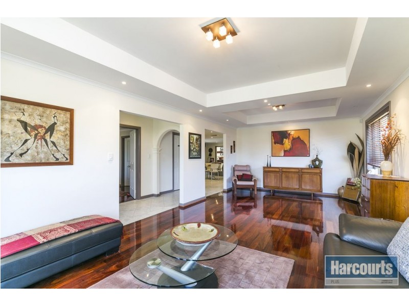 79 Ragamuffin Drive, Hallett Cove SA 5158