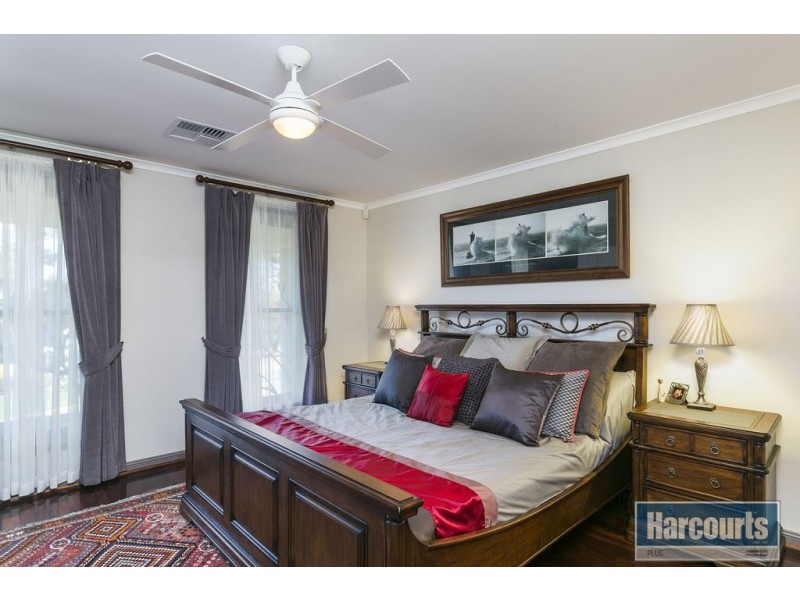 79 Ragamuffin Drive, Hallett Cove SA 5158