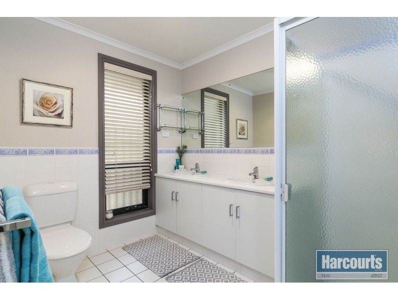 79 Ragamuffin Drive, Hallett Cove SA 5158